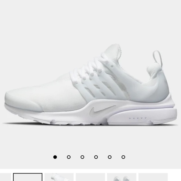 SOLD Nike Shoes - Picture 2 of 6